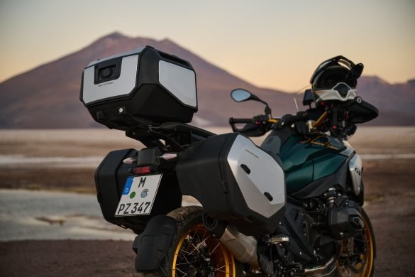 BMW Motorrad presenta il sistema di valigie Vario per la BMW R 1300 GS